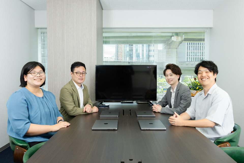 株式会社クリエイティブヒーローズ