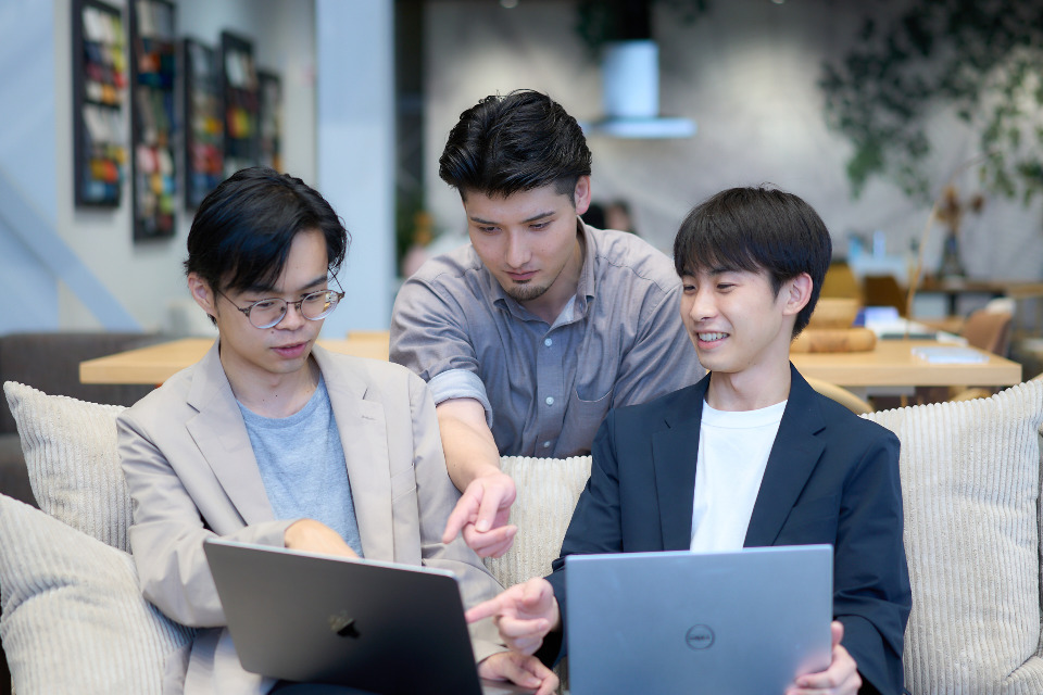 株式会社ファインディックス