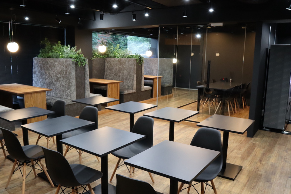 株式会社アップグレード