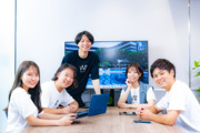 株式会社ワールドフェイマス